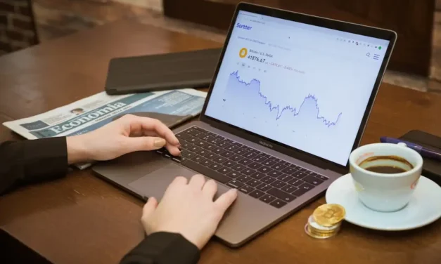 Guía práctica de Binance en Perú: cómo crear cuenta, comprar, asegurar y rentabilizar tus criptos